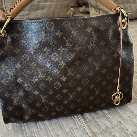 Louis Vuitton Monogram Artsy MM - Picture 3 of 11